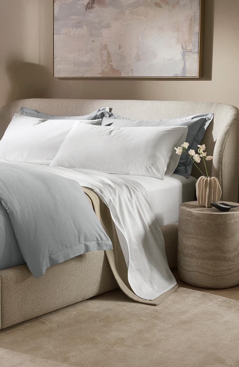 Boll & Branch Signature Set of 2 Piped Edge Pillowcases, Alternate, color, White/ White