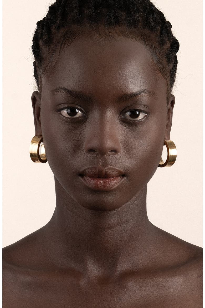 Medium Signora Hollow Hoop Earrings, Alternate, color, YELLOW GOLD
