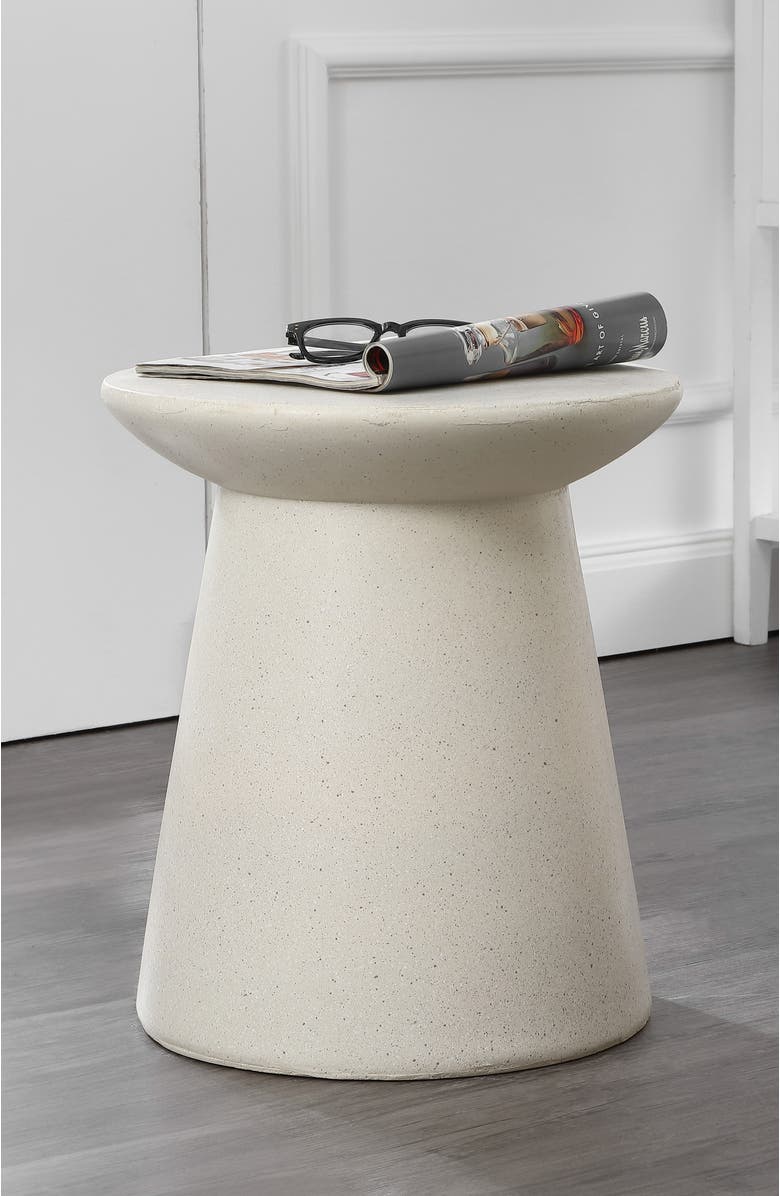 JONATHAN Y Hollie Minimalist Frosted Polyresin Indoor/Outdoor Accent Table, All-Weather Textured Round Pedestal Side Table & Stool, Alternate, color, Cream Terrazzo