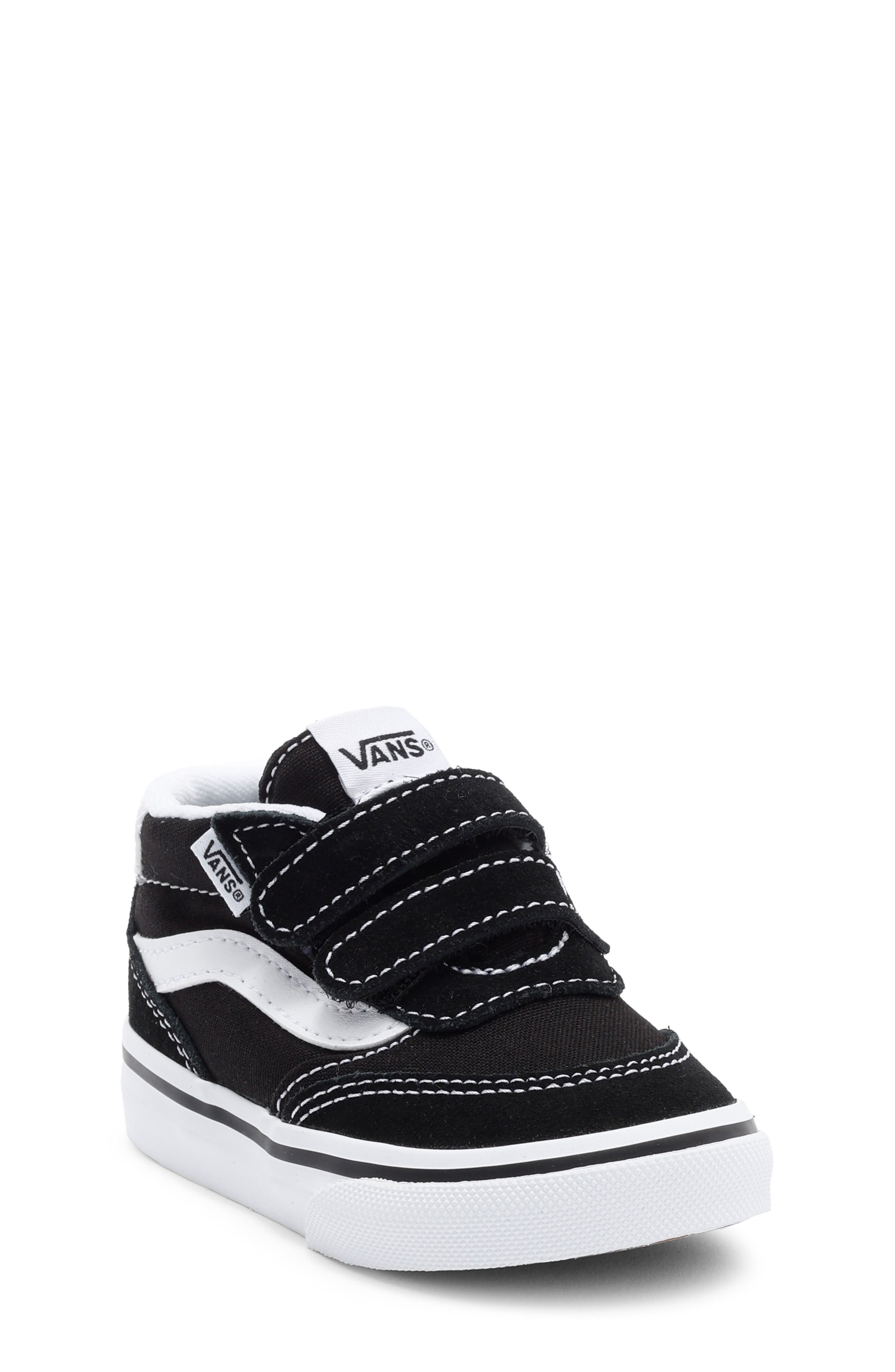 Vans Brooklyn Mid Top Sneaker