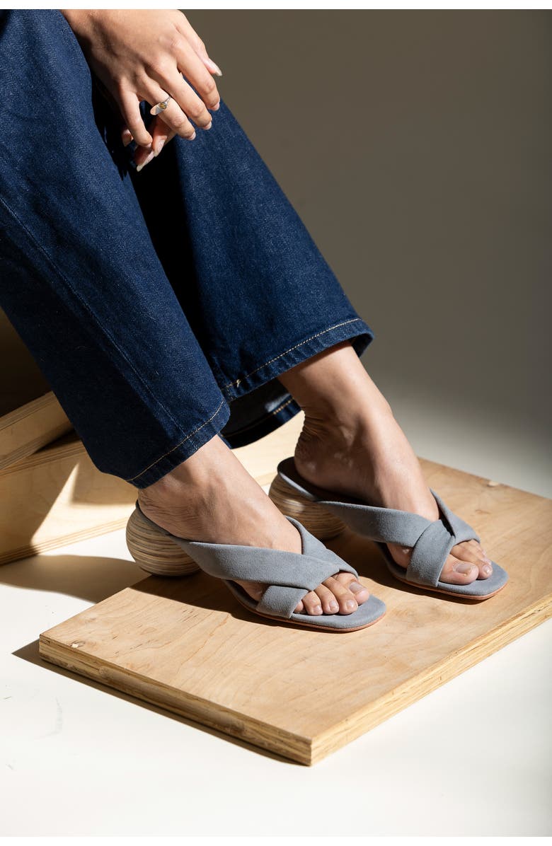 Huma Blanco Kira Slide Sandal, Alternate, color, Grey Suede