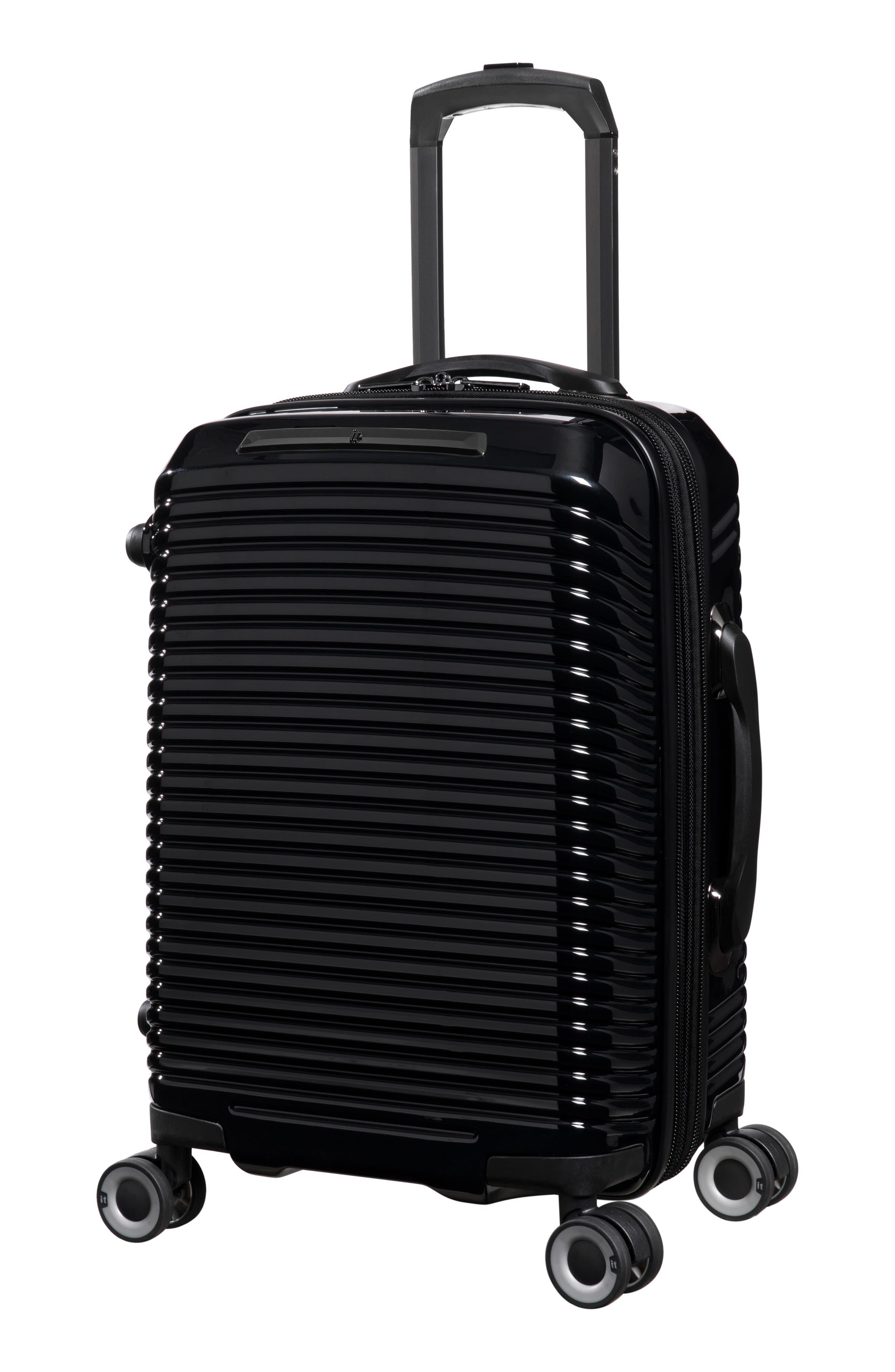 IT LUGGAGE Traversed 21-Inch Spinner Carry-On Luggage