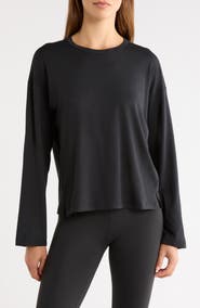Nike 24.7 ImpossiblySoft Light Dri-FIT Long Sleeve Performance T-Shirt