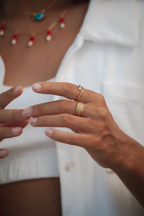 Ottoman Hands Avalon Pearl Stacking Ring In Gold