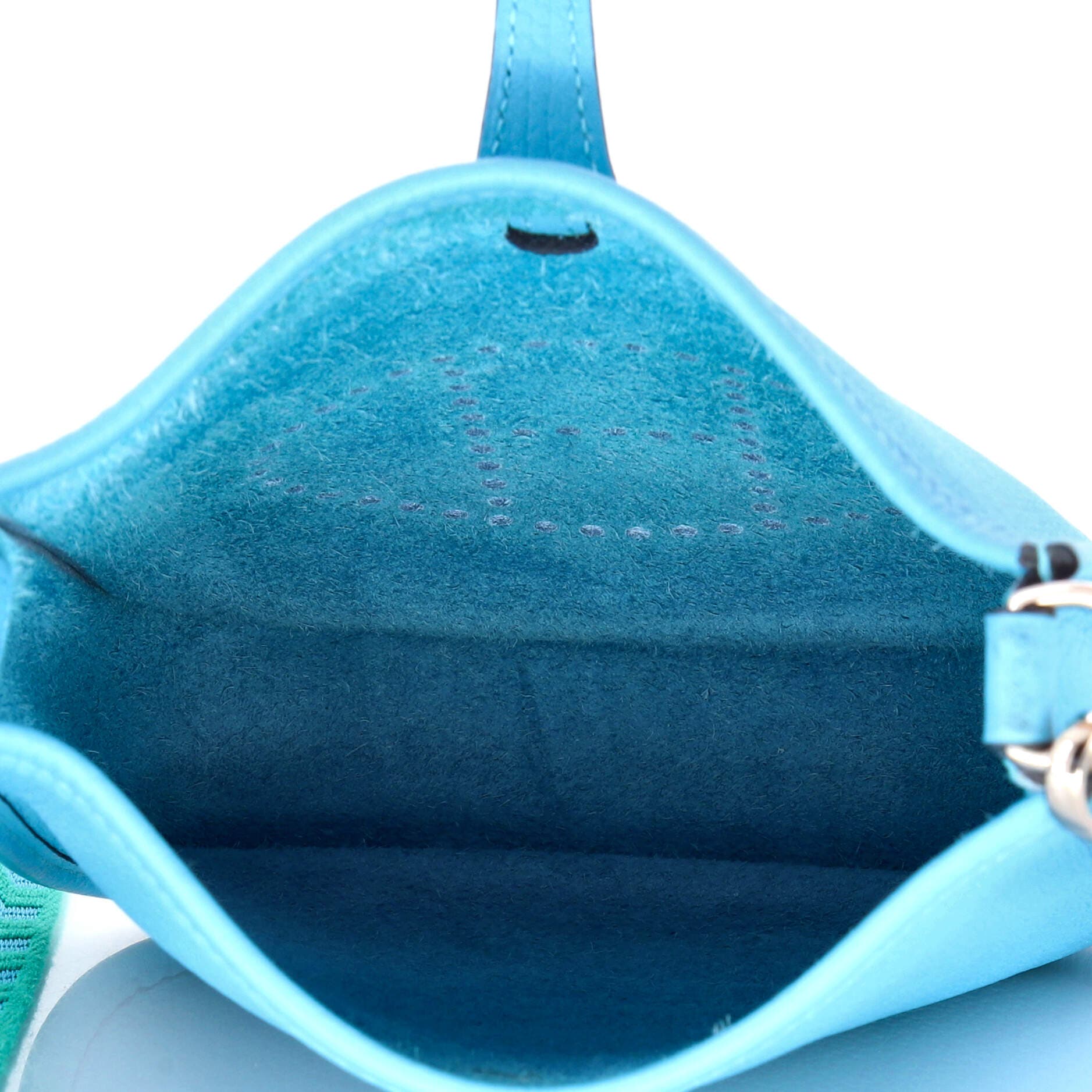 Pre-Owned Hermes Evelyne Bag Gen III Clemence TPM, Alternate, color, Bleu Du Nord