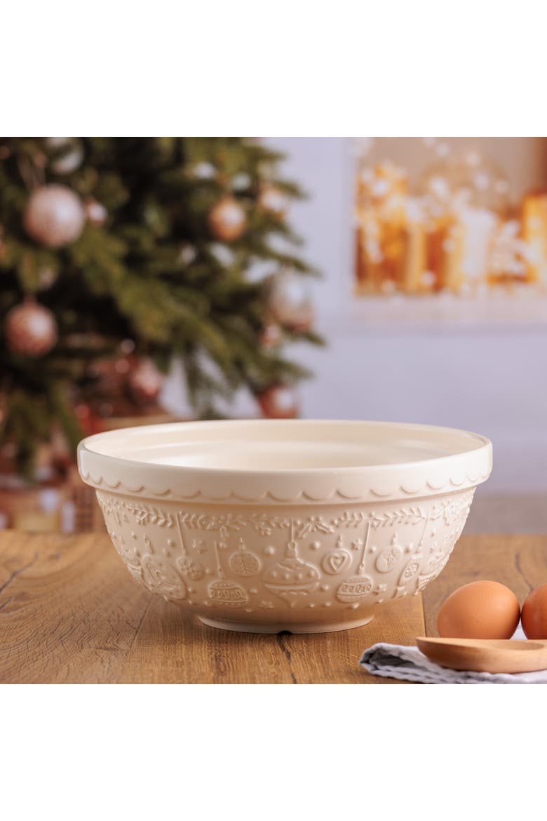 Deck The Halls Size 18 Cream Mixing Bowl, 2.85 Quart, Alternate, color, Cream