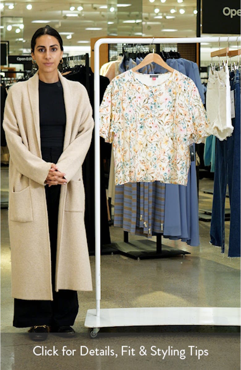 Floral Puff Sleeve Top, sales video thumbnail