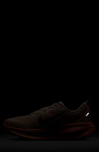 Vomero 18 Running Shoe