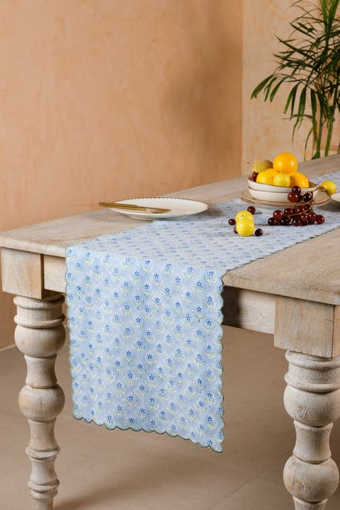 Mona Scallop Embroidered Blockprint Tablerunner