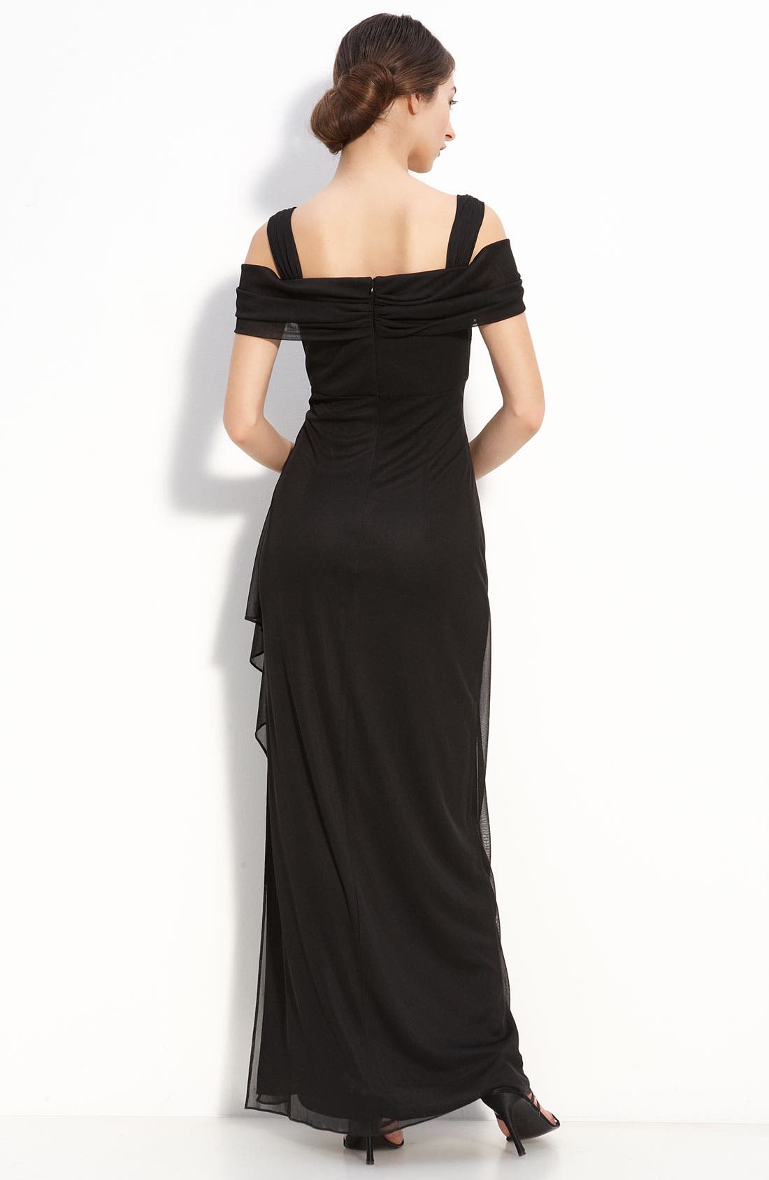 alex evenings women's long cold shoulder dress Alex Evenings Women's Plus Size Long Cold Shoulder Dress with Ruched Skirt, Black, 14W at Amazon Women's Clothing store