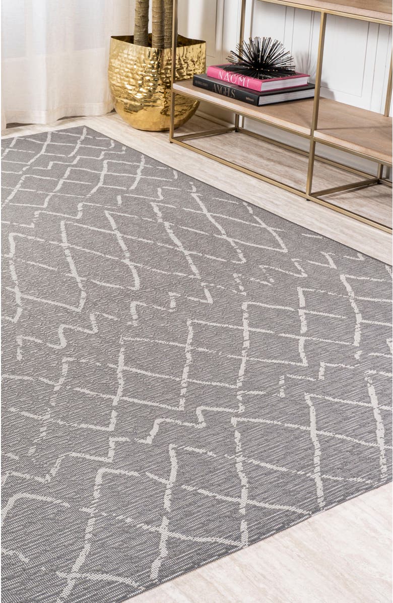 JONATHAN Y Madaba Moroccan Trellis Indoor/Outdoor Area Rug, Alternate, color, Gray/Cream