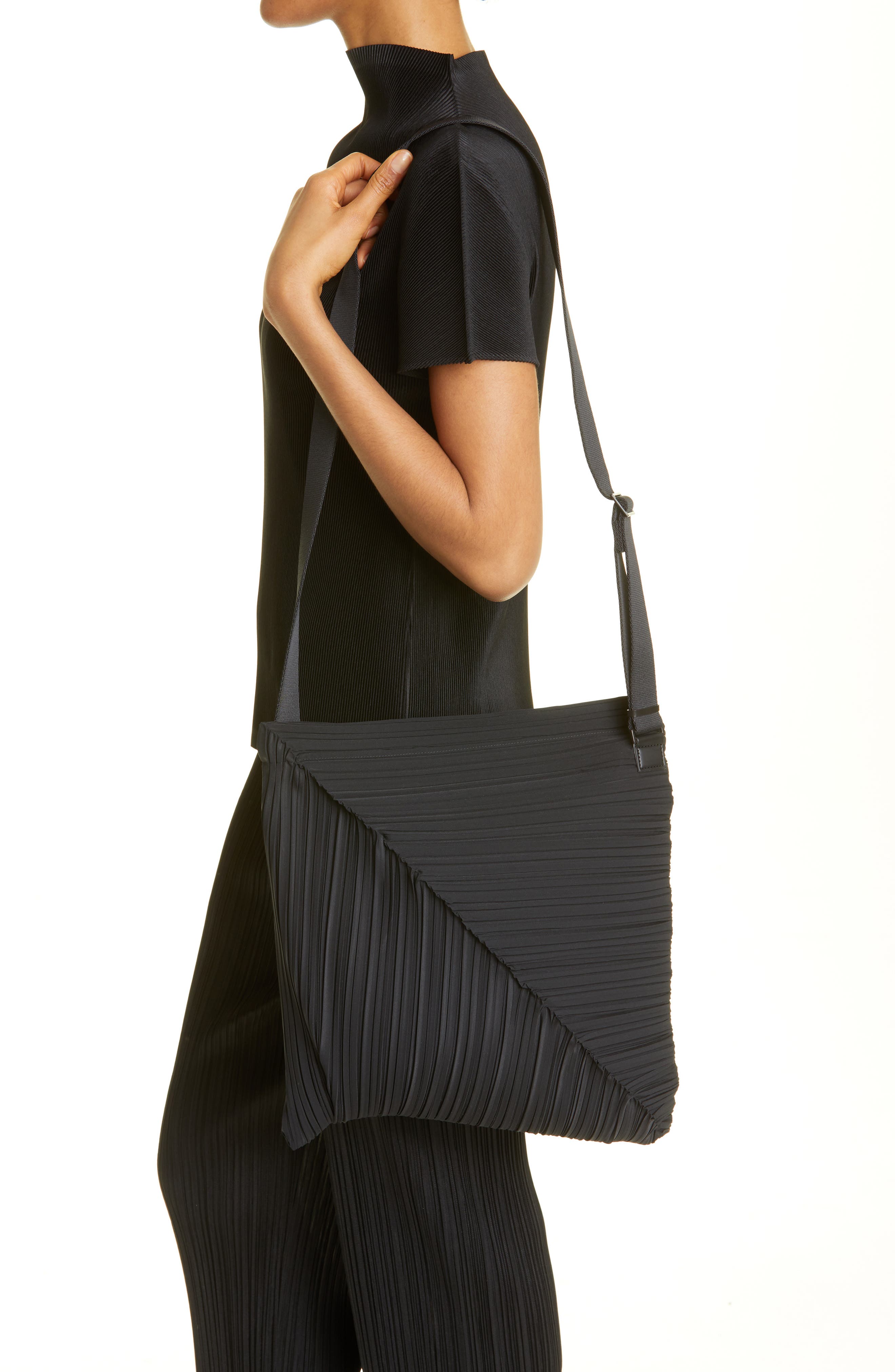 Pleats Please Issey Miyake Diagonal Pleats Bag, Alternate, color, 