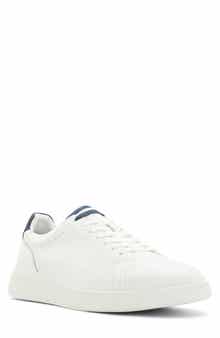 Layton Low Top Sneaker