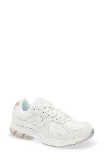 New Balance 2002r Sneaker In Sea Salt/team Away Grey