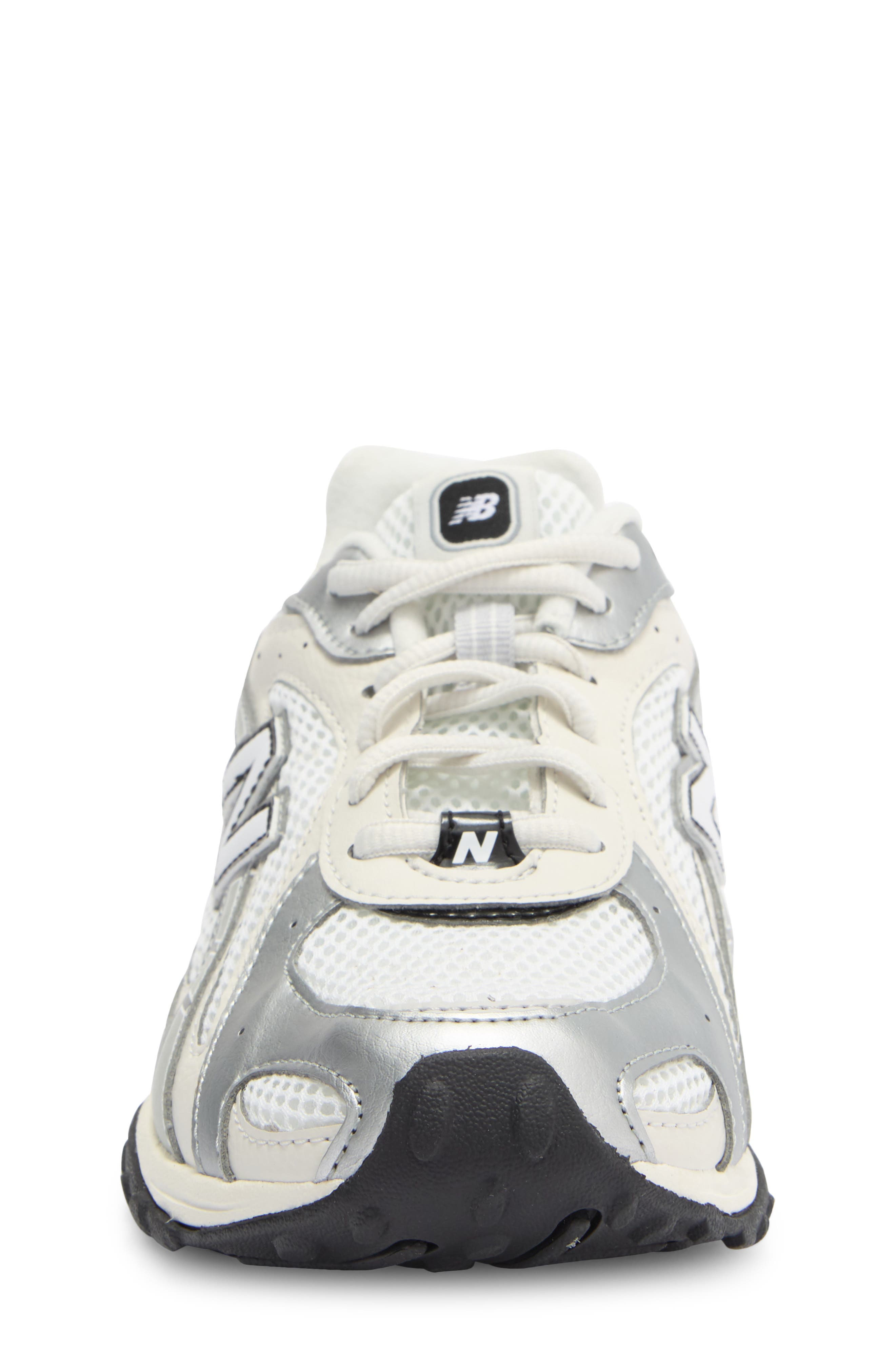 New Balance Kids' 204L Sneaker, Alternate, color, White / Grey Matter