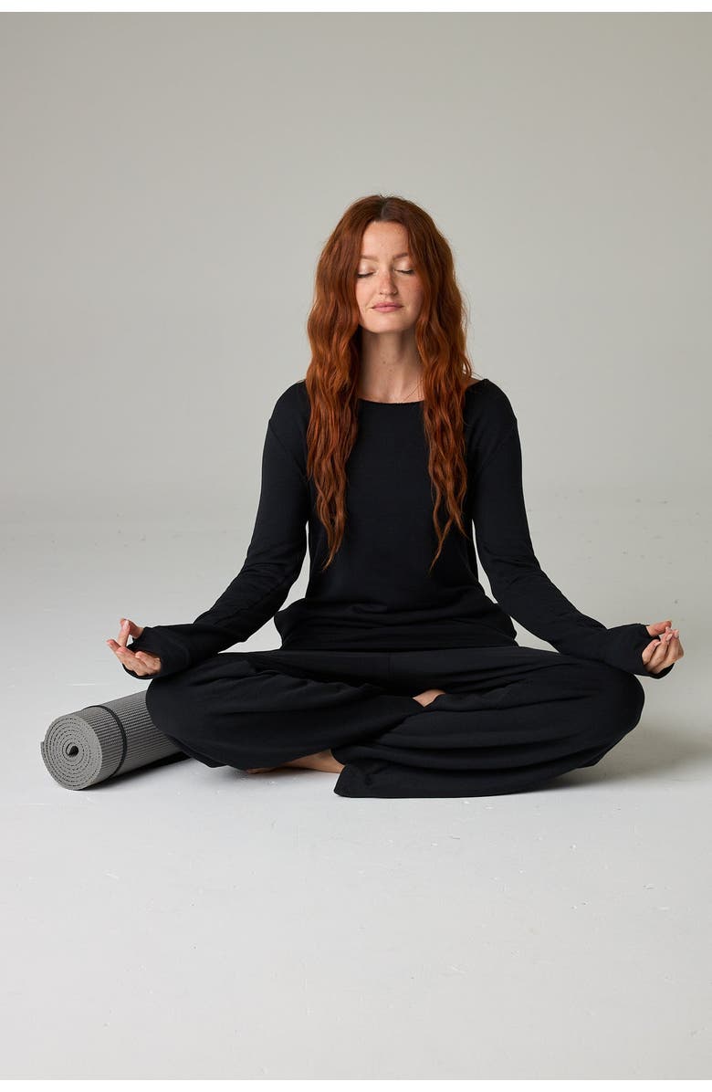 eavolu Masai Mara Eco-Luxe Fleece Open-Neck Tunic/Dress - Cloud-Soft Comfort, Main, color, Coal Black