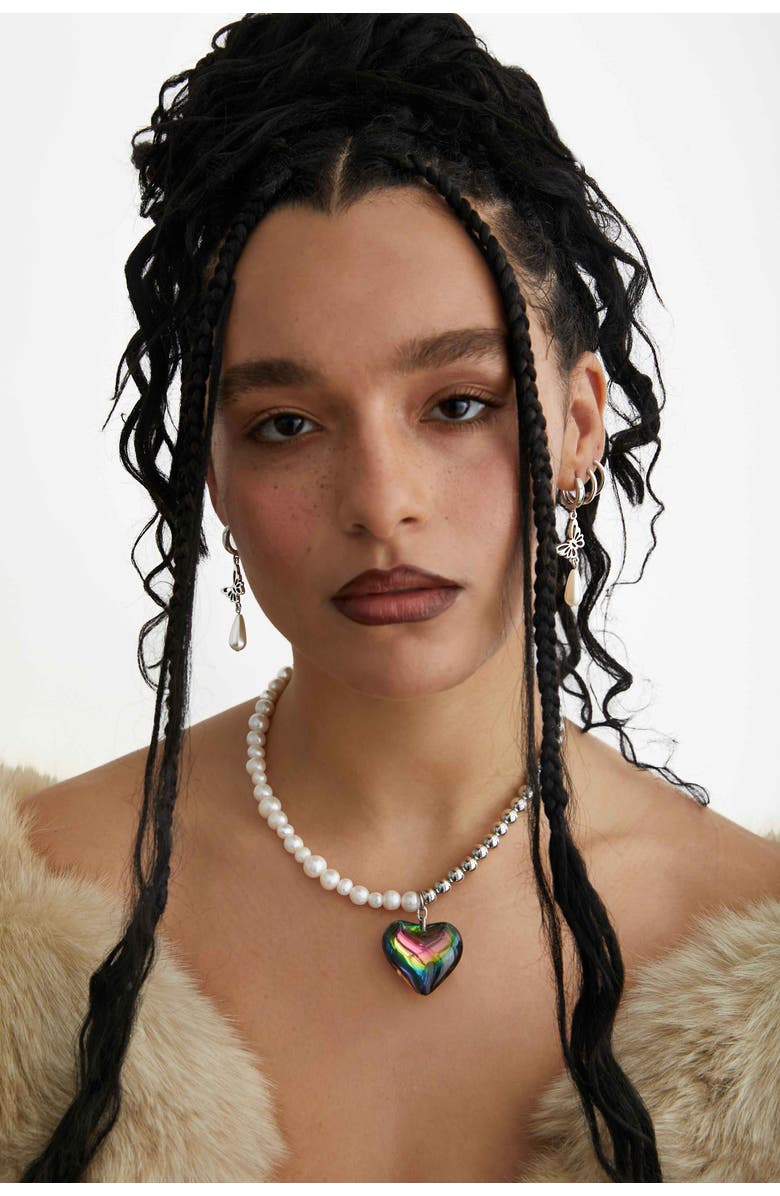 Velvet Luna Freshwater Pearl And Steel Bead Necklace With Heart Charm, Alternate, color, White