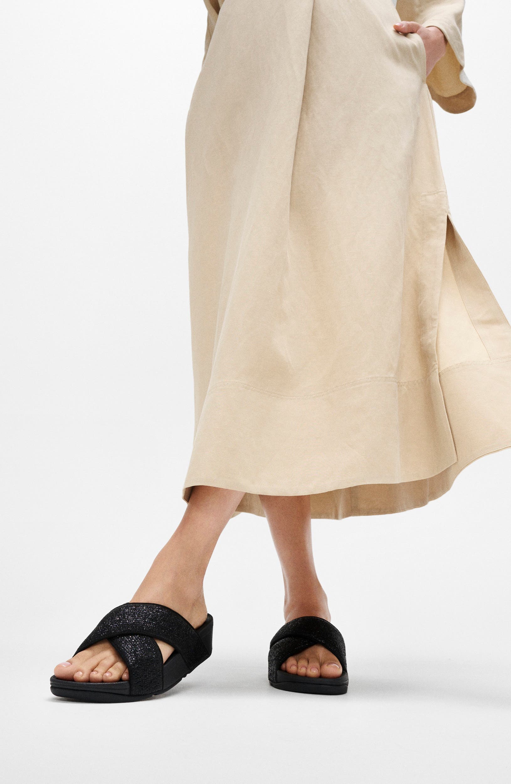FitFlop Lulu Crinkled Shimmer Sandal, Alternate, color, Metallic Black