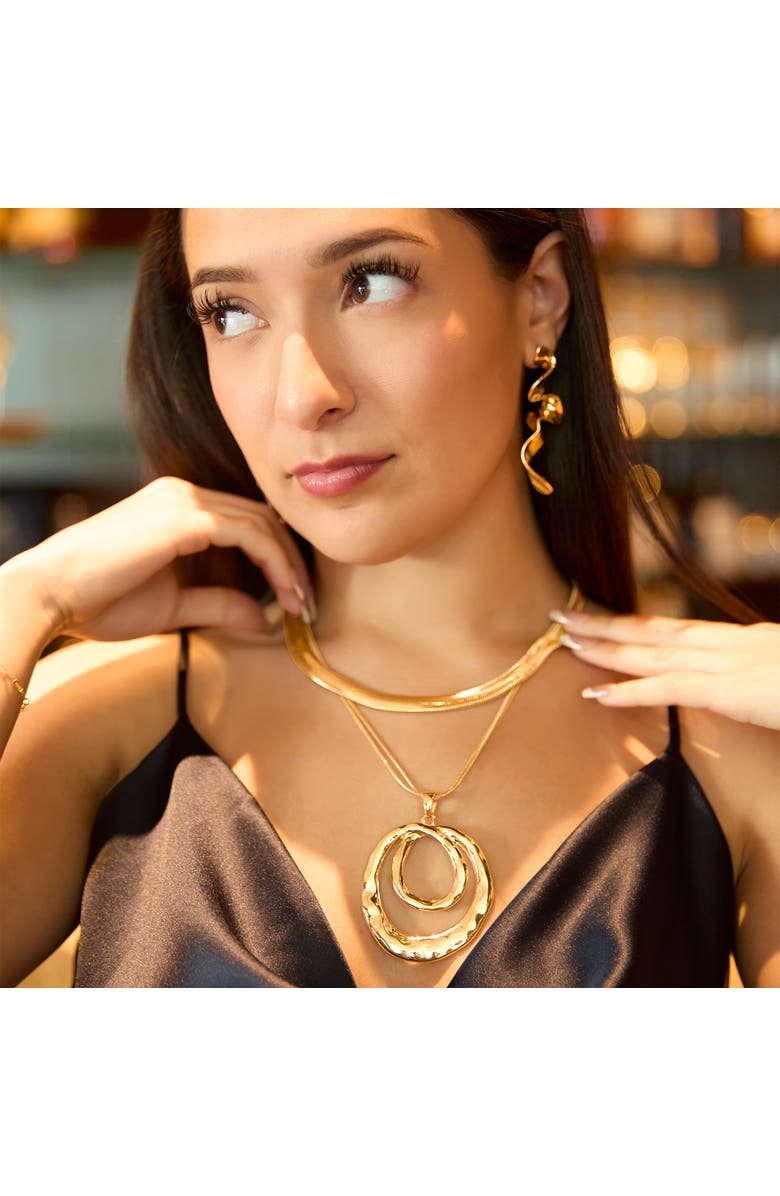 BCBG Elegant Layered Necklace, Alternate, color, Gold