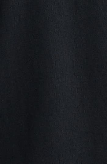 Classic Fit Logo Graphic T-Shirt