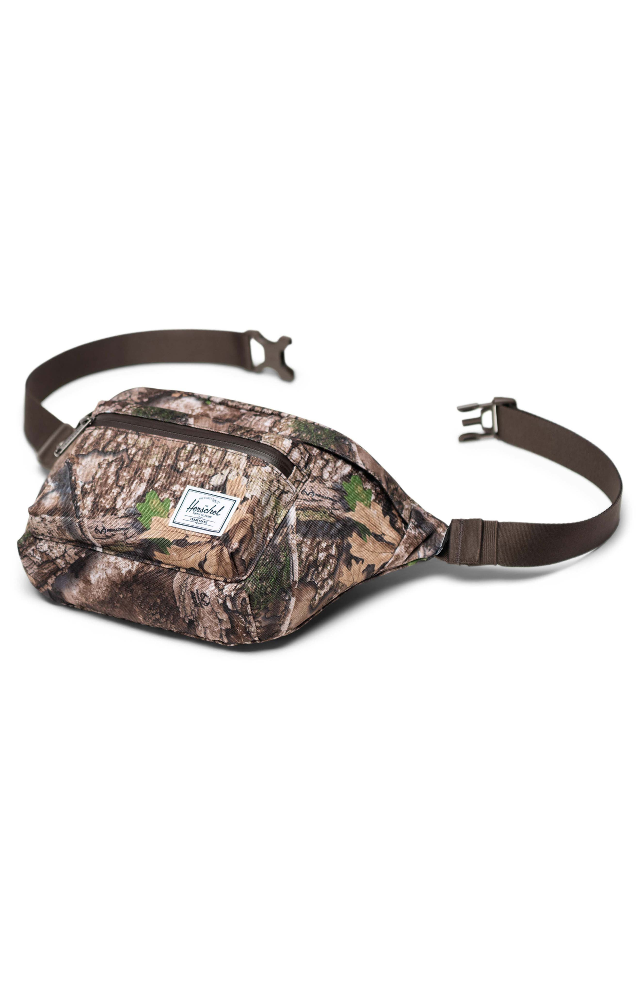 Herschel Supply Co. x Realtree<sup>®</sup> Pop Quiz Belt Bag, Alternate, color, Realtree Apx Camo