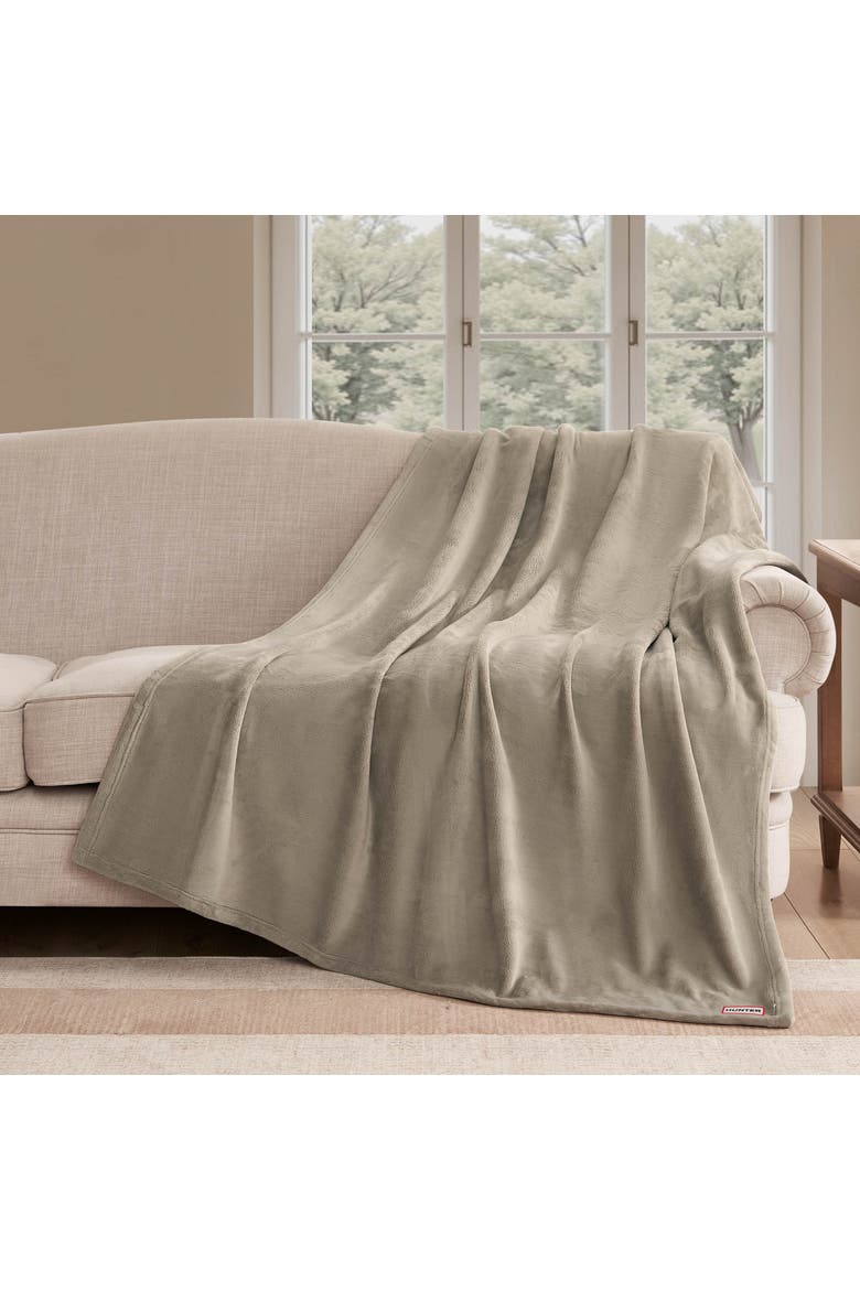 Coco Flannel Throw Blanket, Alternate, color, Island Fossil Brown