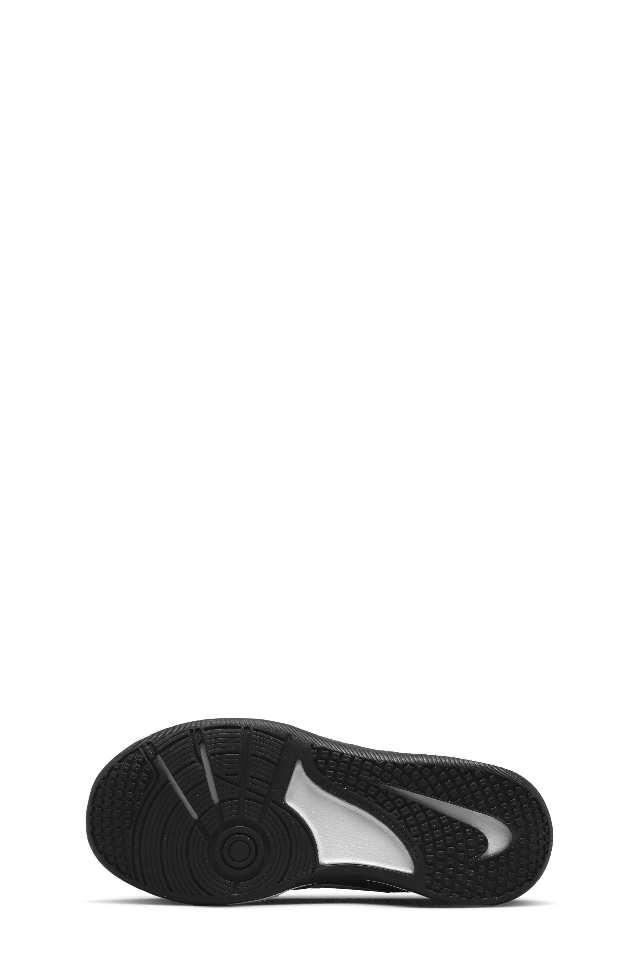 Nike Kids' Omni Multi-Court Sneaker, Alternate, color, Black/ White