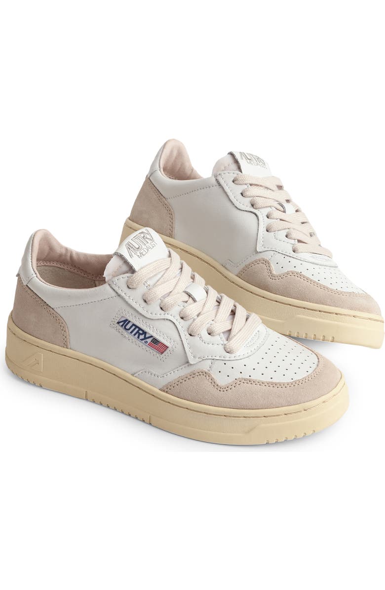 AUTRY Medalist Low Sneaker, Alternate, color, Leat/Suede White