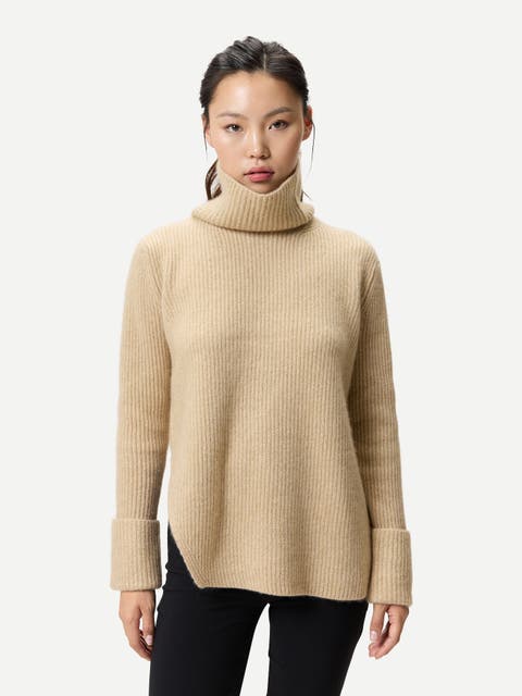 Cashmere Sweater with Detachable Collar