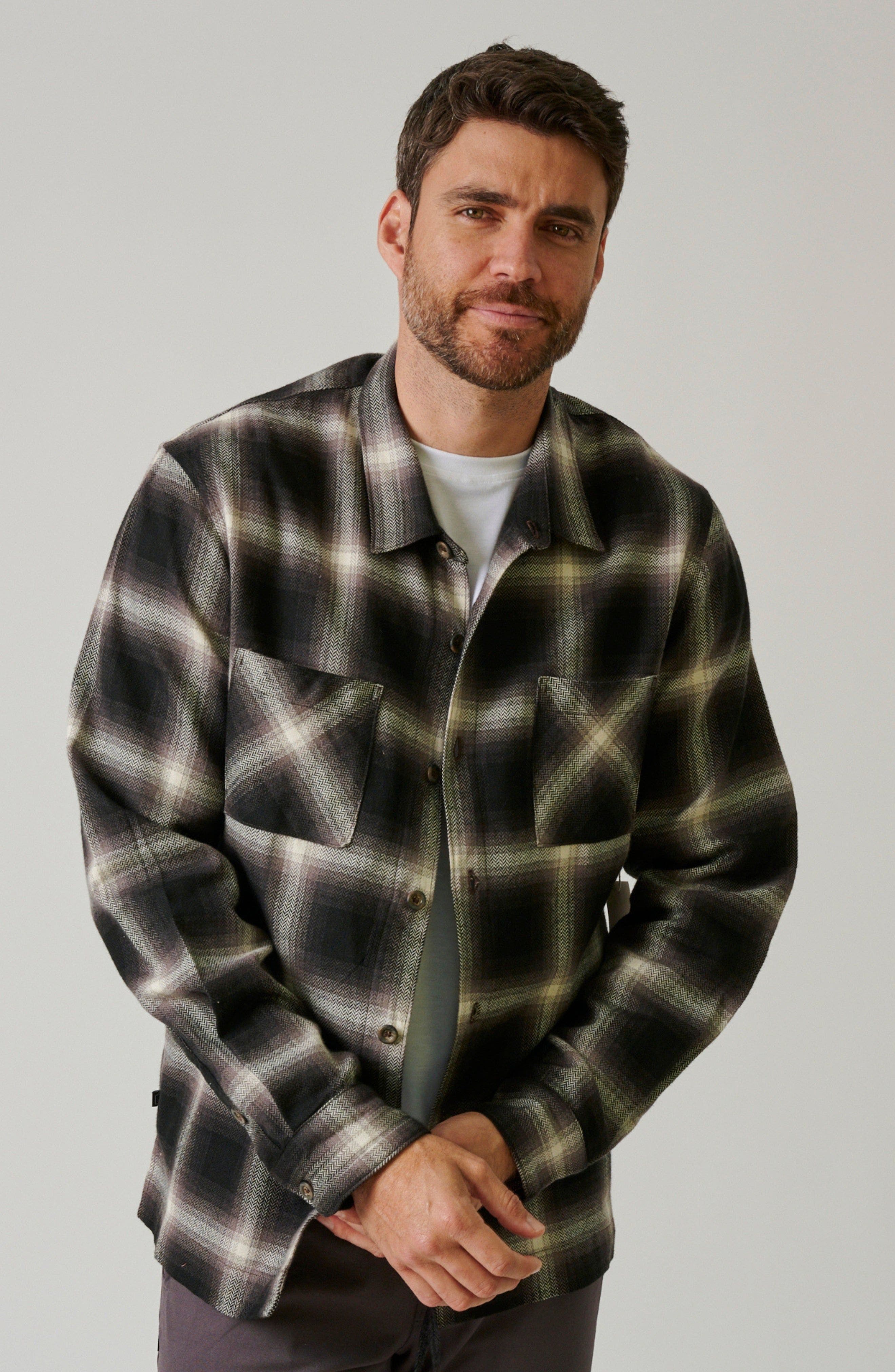 Coyote Flannel Button UP - image 2