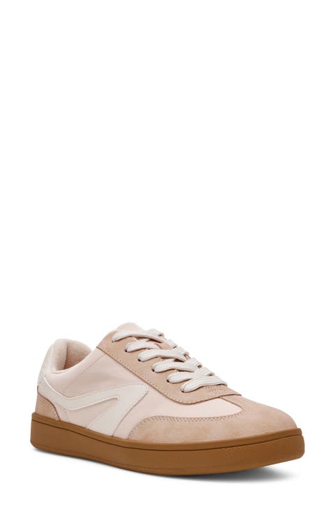 Voyage Sneaker