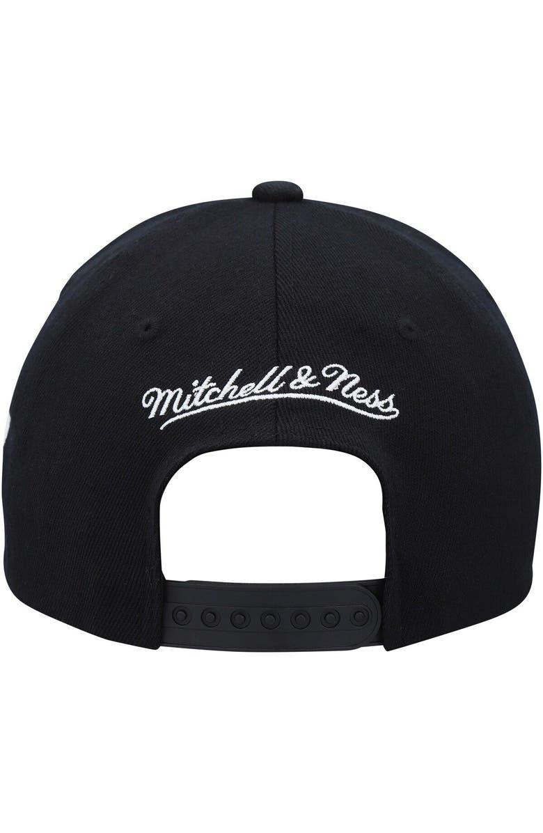 Mitchell & Ness Men's Mitchell & Ness Black Utah Jazz MVP Team Script 2.0 Stretch Snapback Hat, Alternate, color, Black