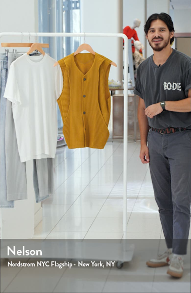 Men's Bow Pleated Snap Front Vest, sales video thumbnail