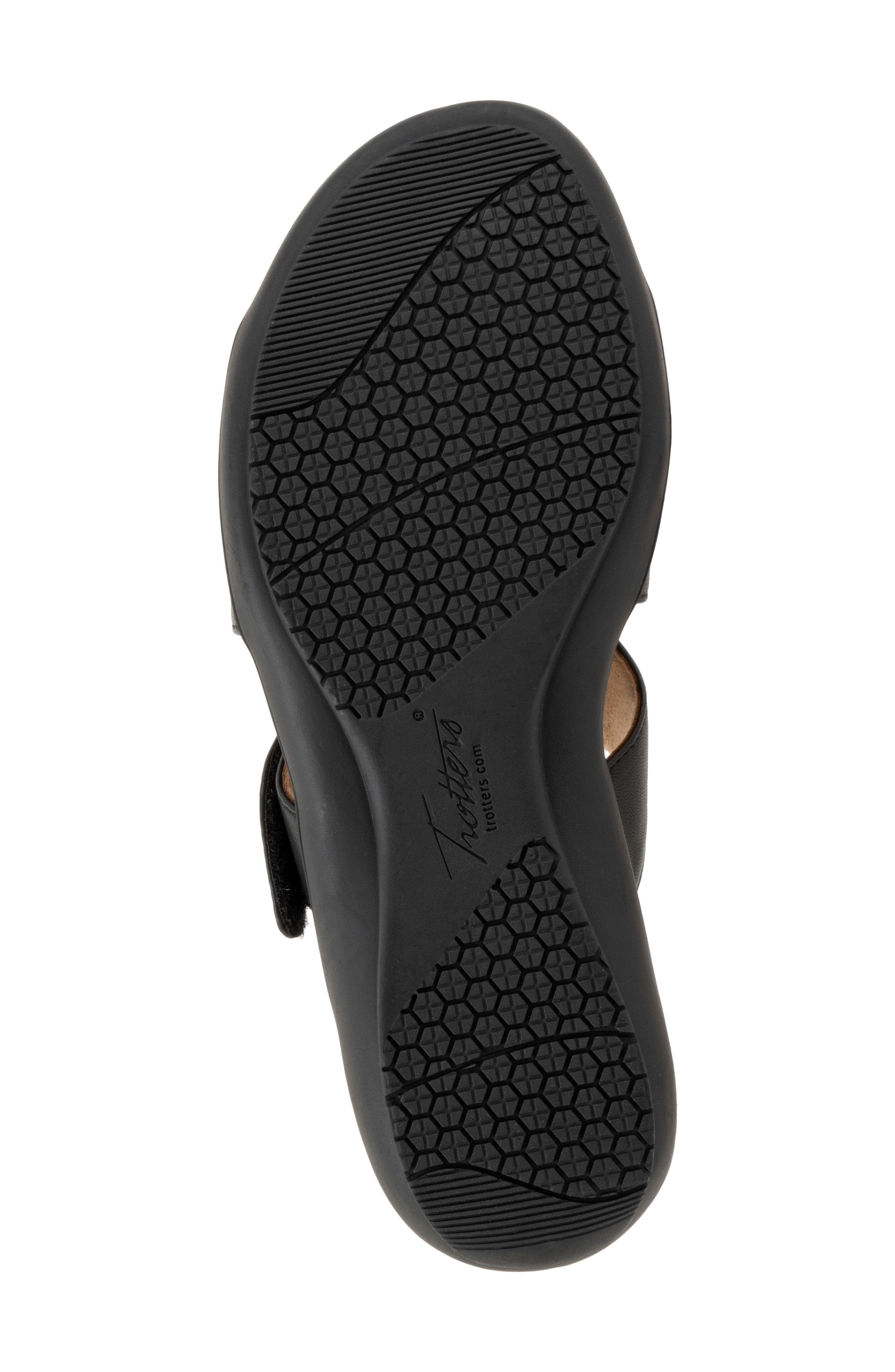 Trotters Roxine Slide Sandal, Alternate, color, Black