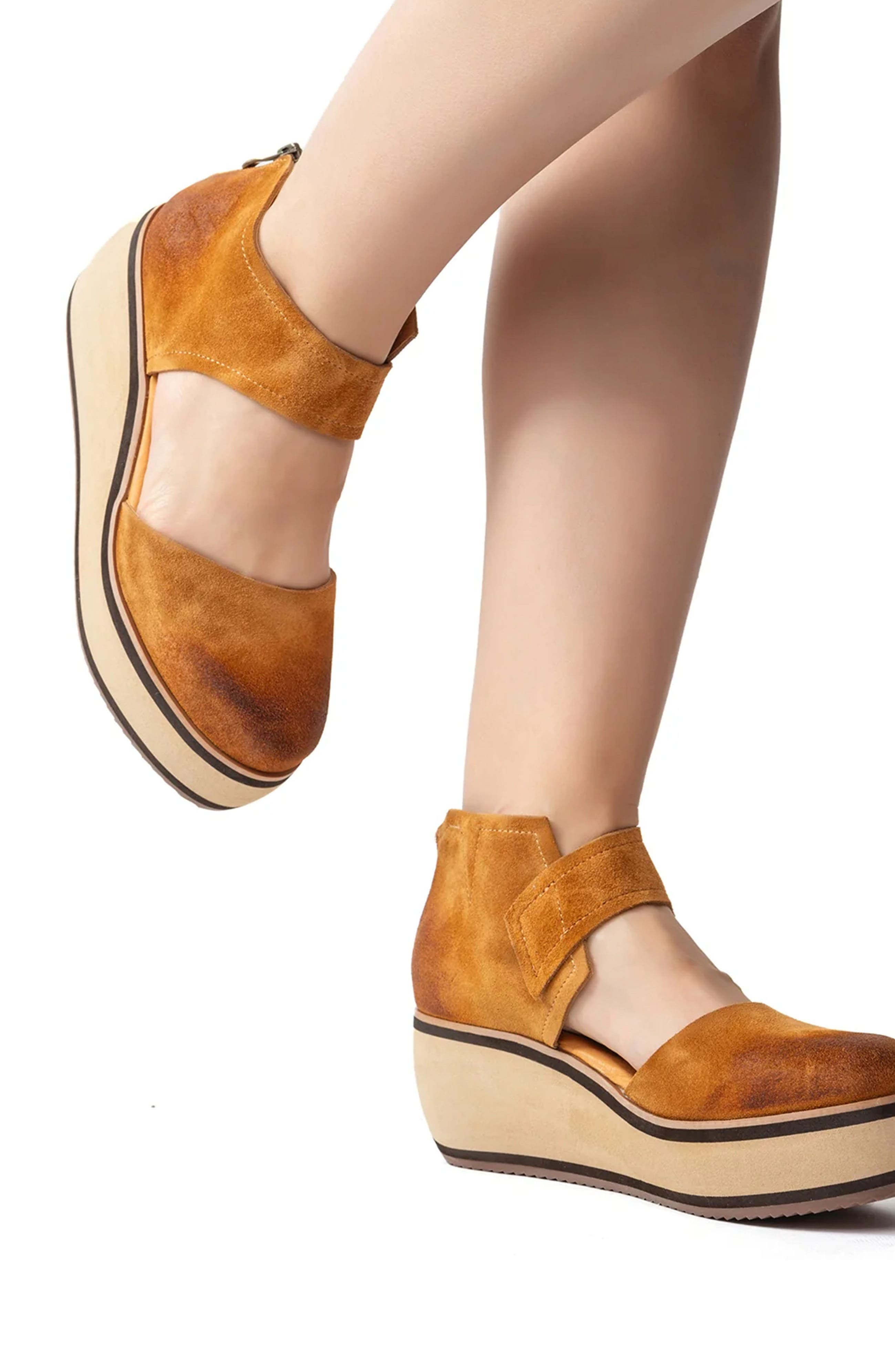 ANTELOPE Fawn Platform Wedge Pump, Alternate, color, 