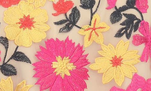RAIN AND ROSE RAIN AND ROSE SLEEVELESS FLORAL EMBROIDERED TOP 