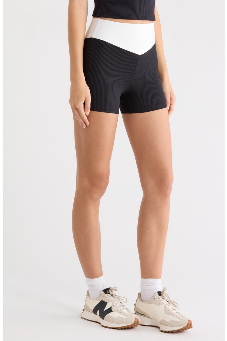 Two-Tone Dip Shorts, Alternate, color, BLACK/WHITE