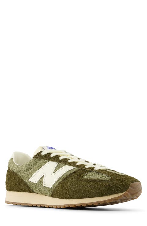 Gender Neutral 471 Sneaker