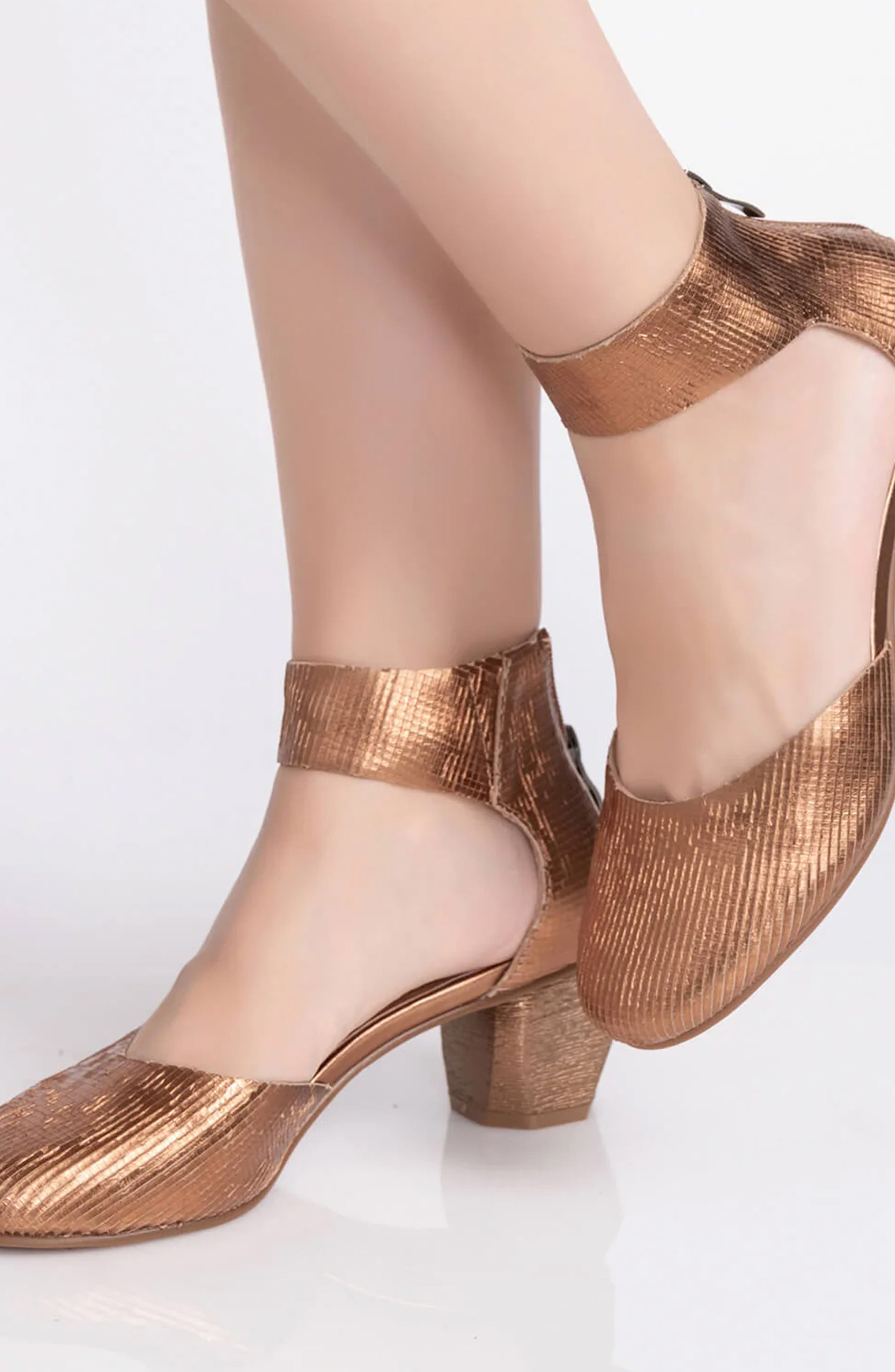 ANTELOPE Porter Pump, Alternate, color, Bronze