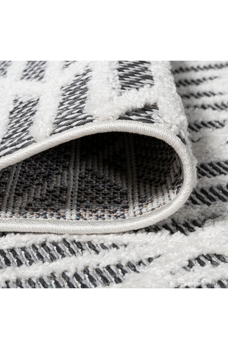 JONATHAN Y Ararat High-Low Pile Moroccan Diamond Modern Indoor/Outdoor Area Rug, Alternate, color, Black/Ivory