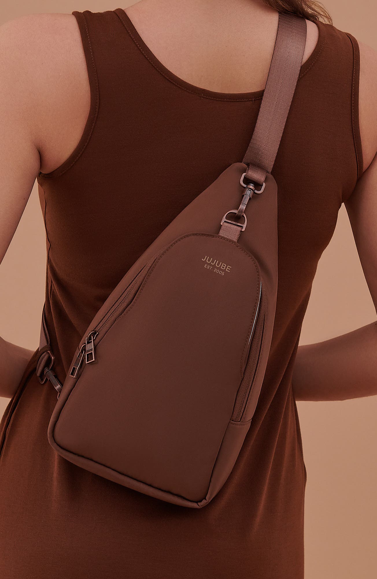 JuJuBe Crossbody Sling Bag, Alternate, color, Espresso