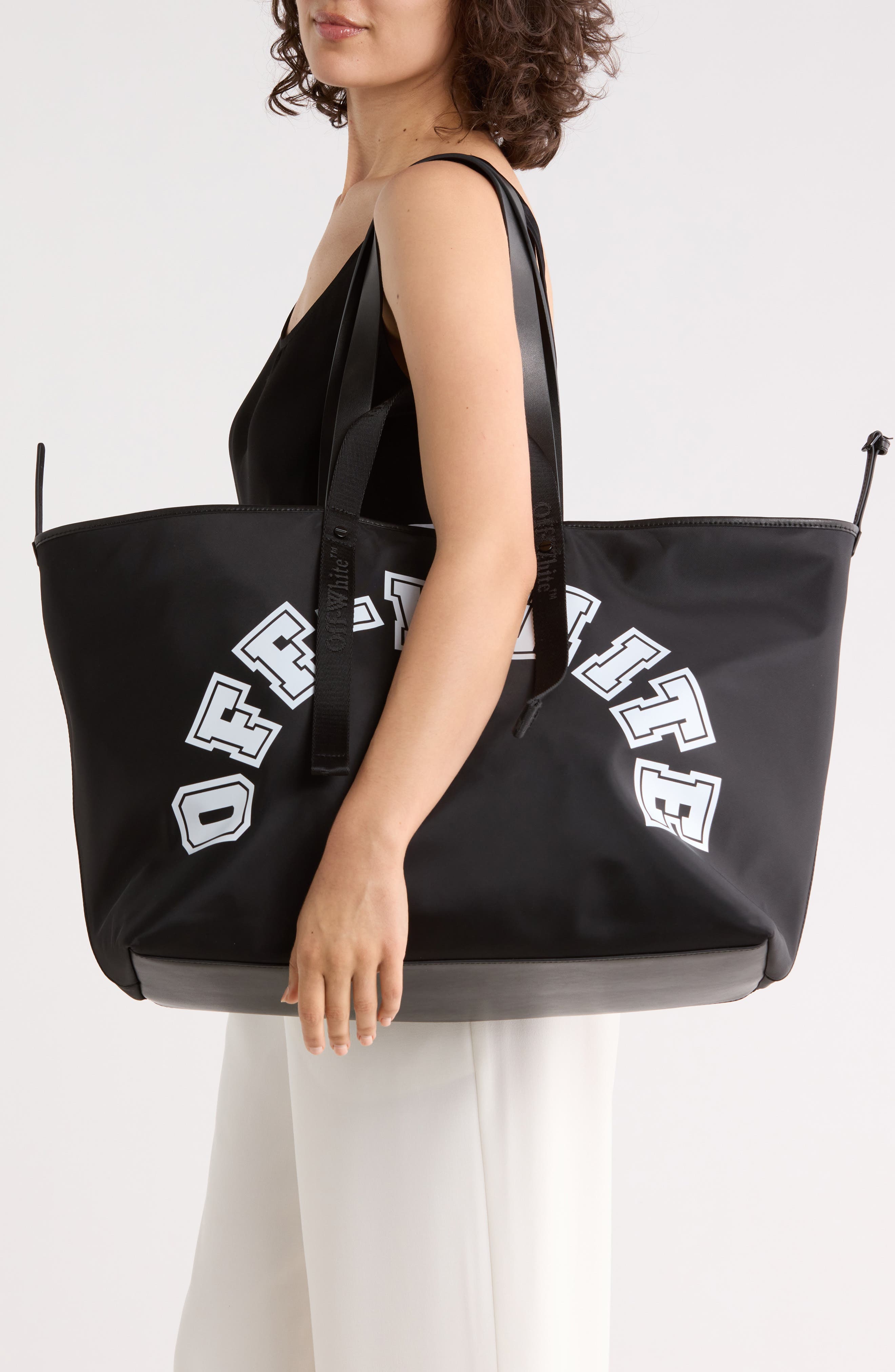 off-white トートバッグ Off-White Classic Day Off Large Tote Bag (Women) | Nordstromrack
