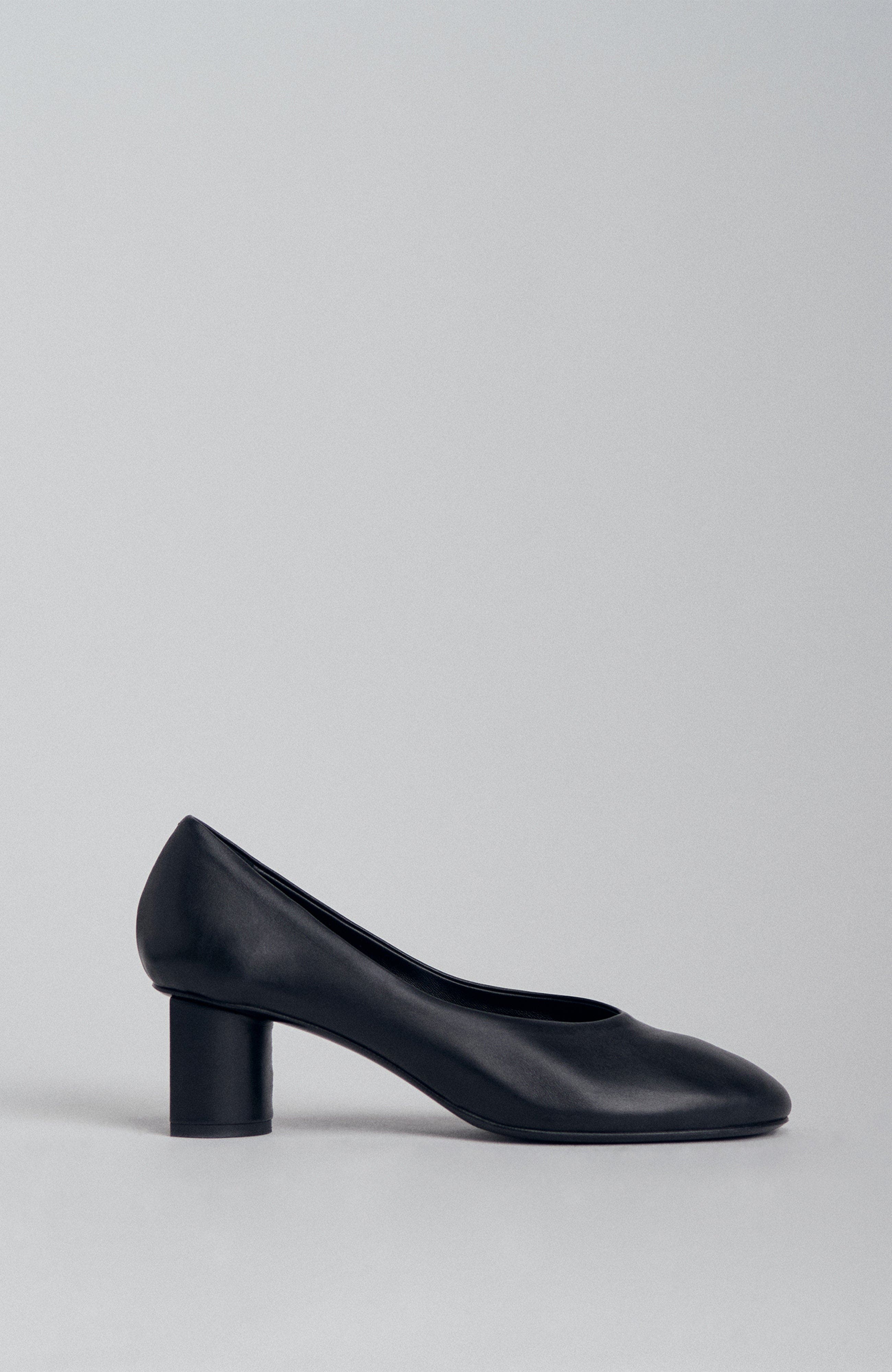 CO Pump Heel in Smooth Leather, Main, color, 