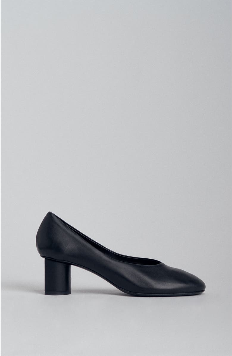 CO Pump Heel in Smooth Leather, Main, color,