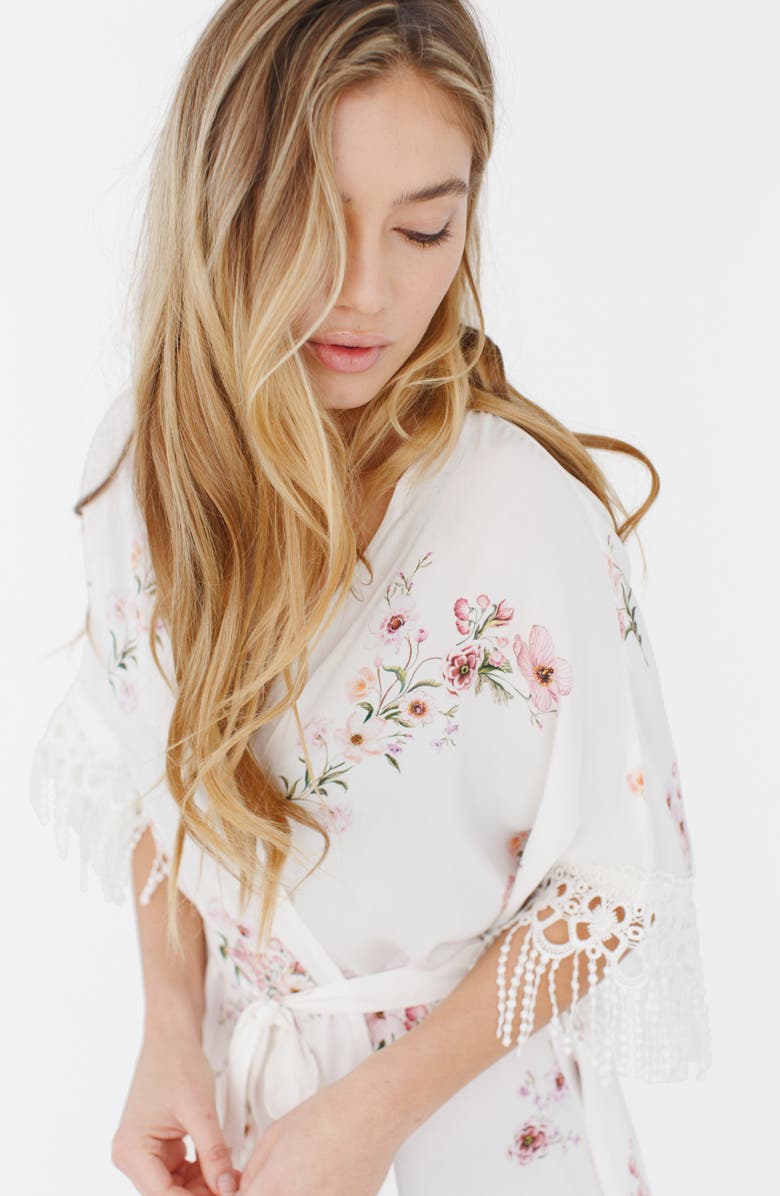 Plum Pretty Sugar Hibiscus Robe, Alternate, color,