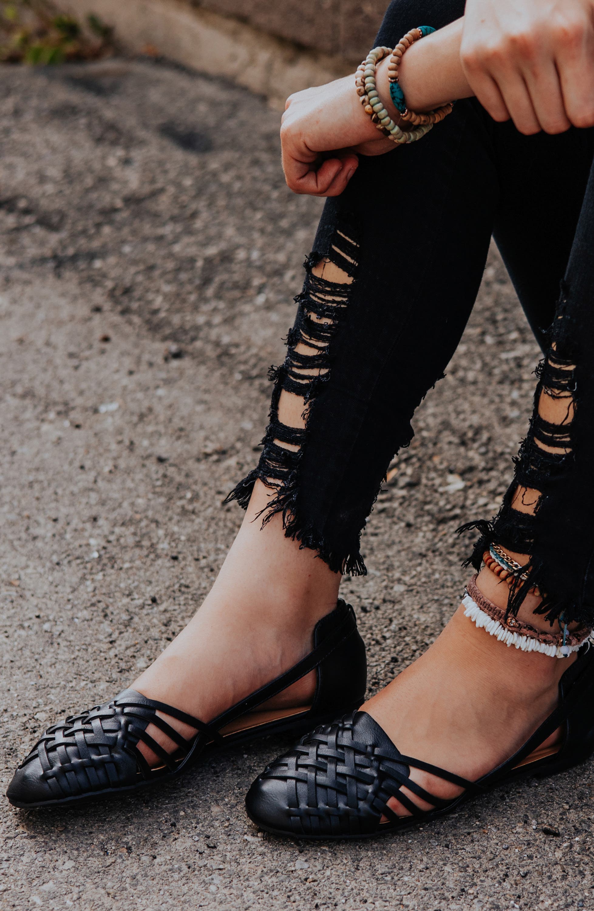 Journee Collection JOURNEE Ekko Weave Flat, Alternate, color, Black