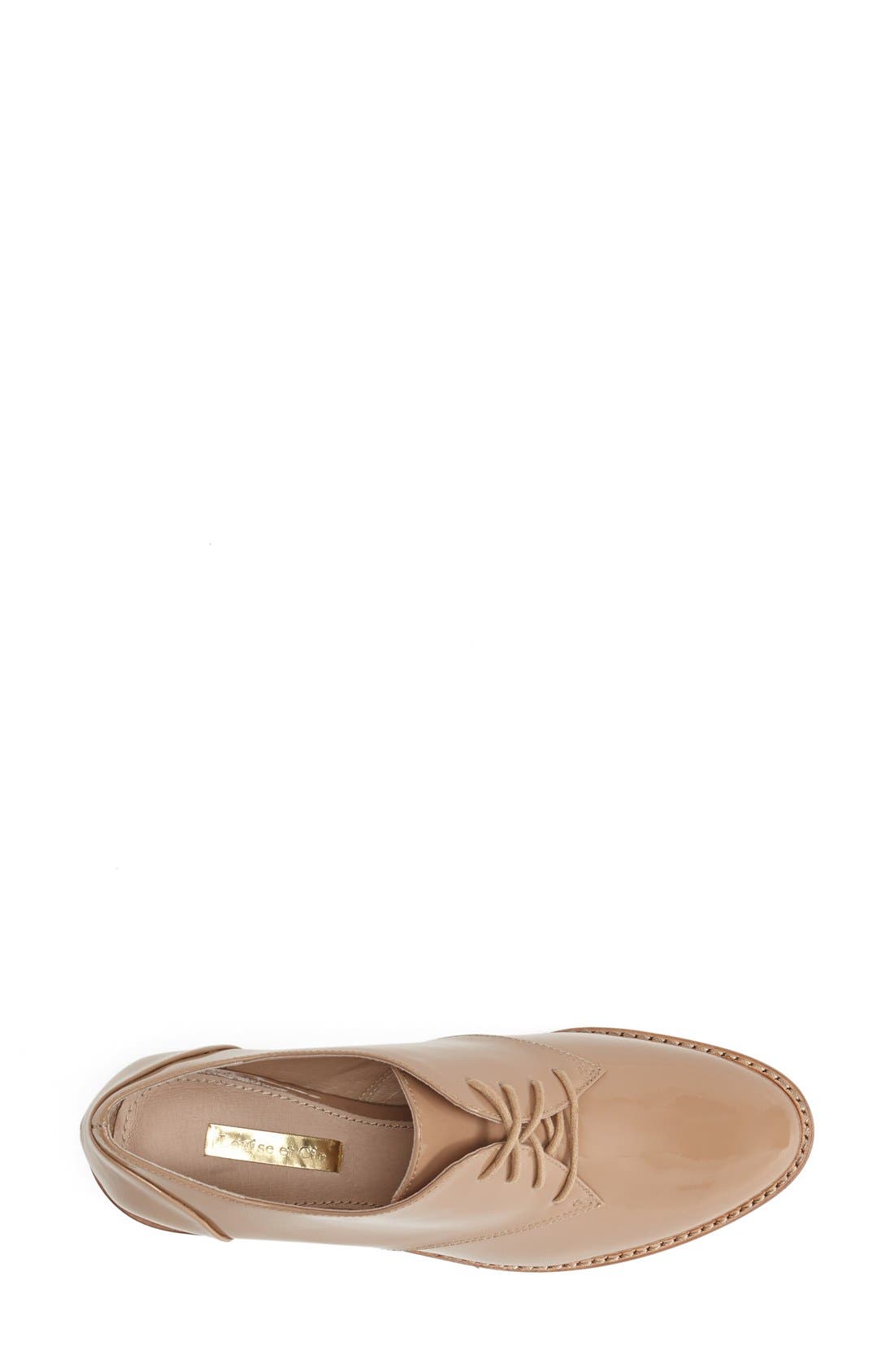 'Fernanda' Oxford, Alternate, color, FAWN PATENT