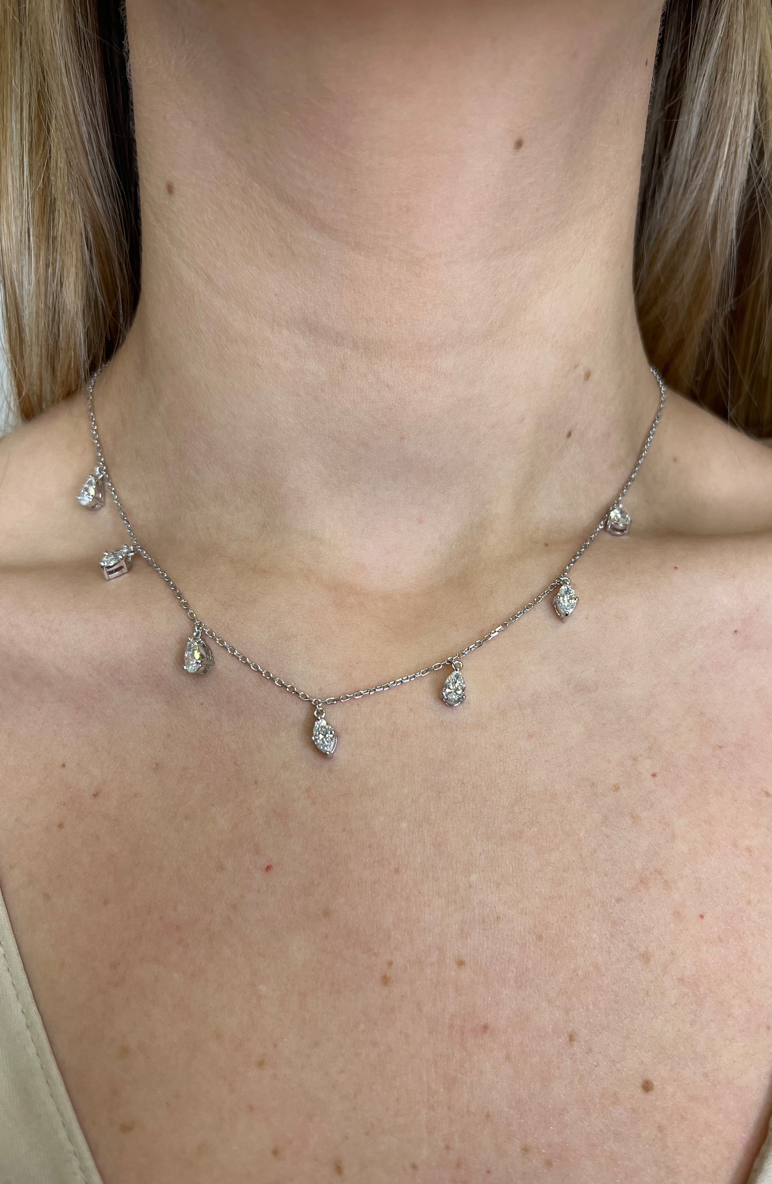 selected 18K WHITE GOLD