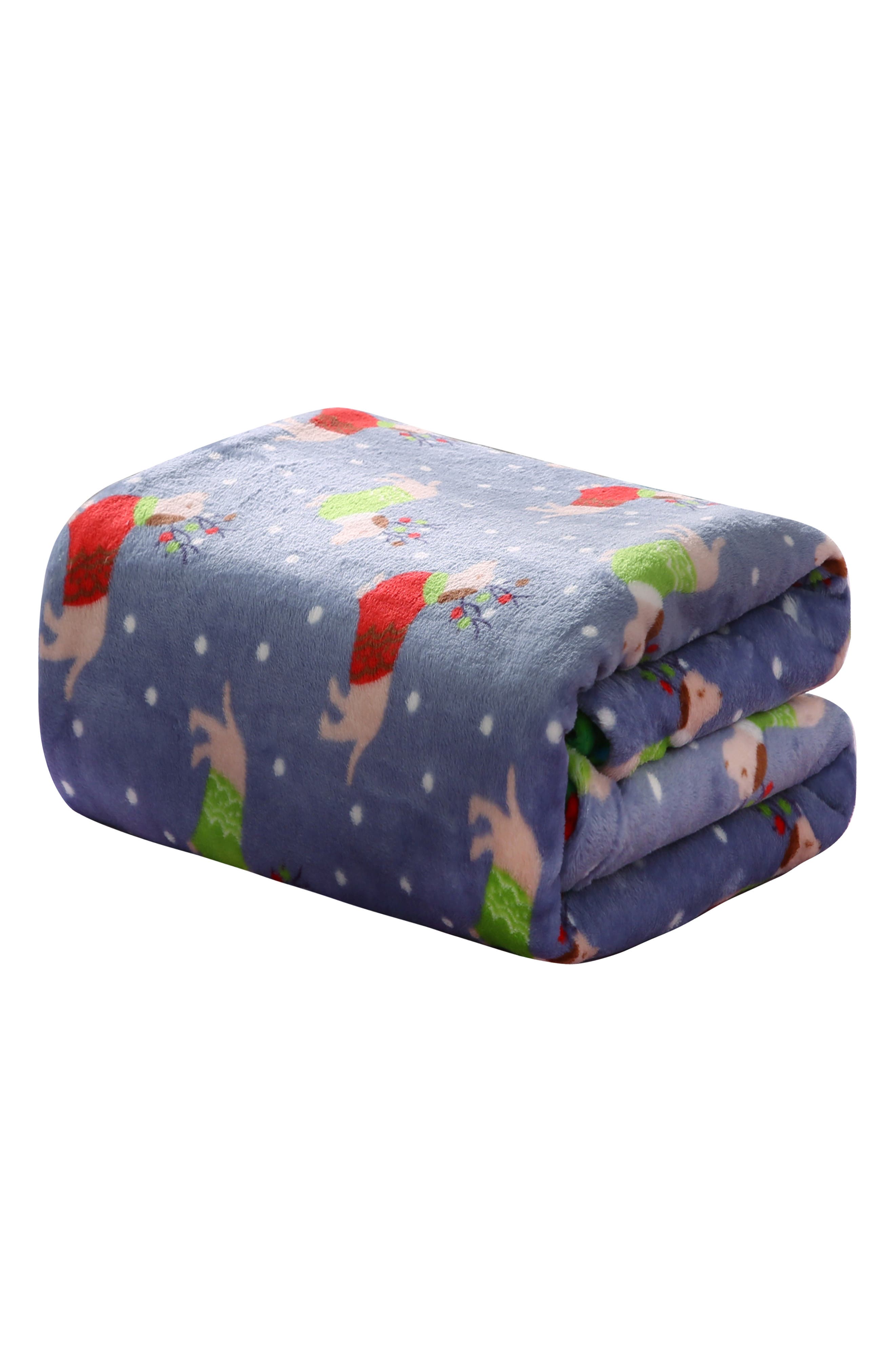 Luxury Home Dogs in Sweaters Holiday Plush Fleece Throw Blanket