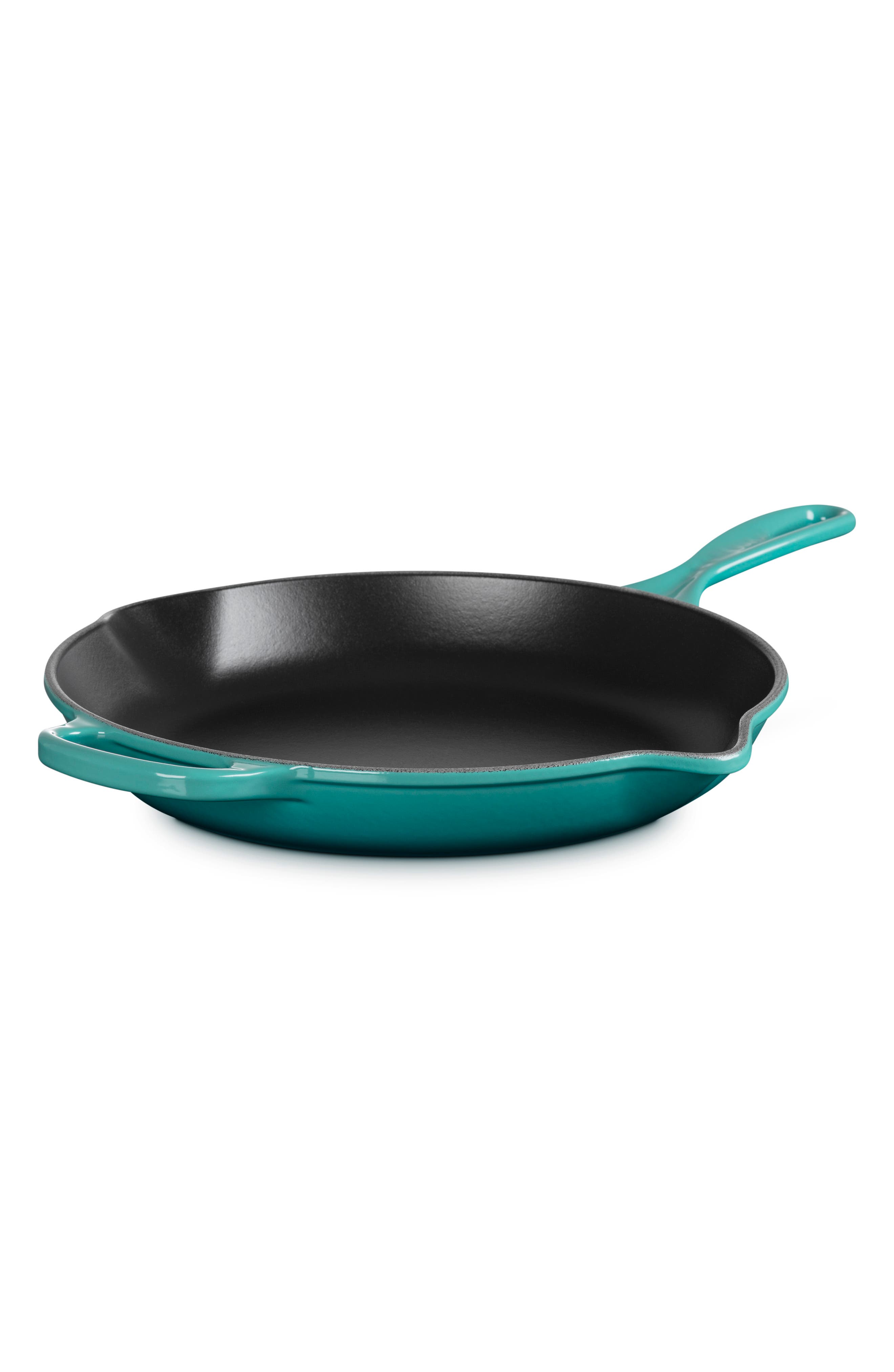 Le Creuset Signature Skillet